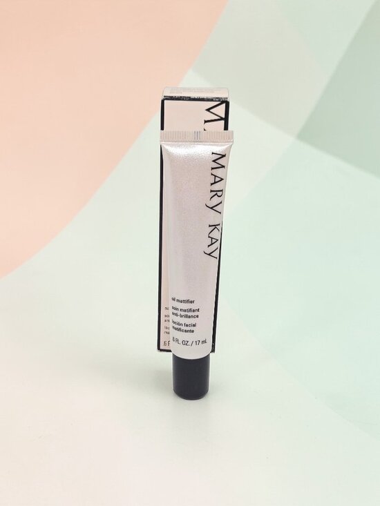 Mary Kay Oil Mattifier for Oily skin Lightweight formula Natural - Picture 4 of 4